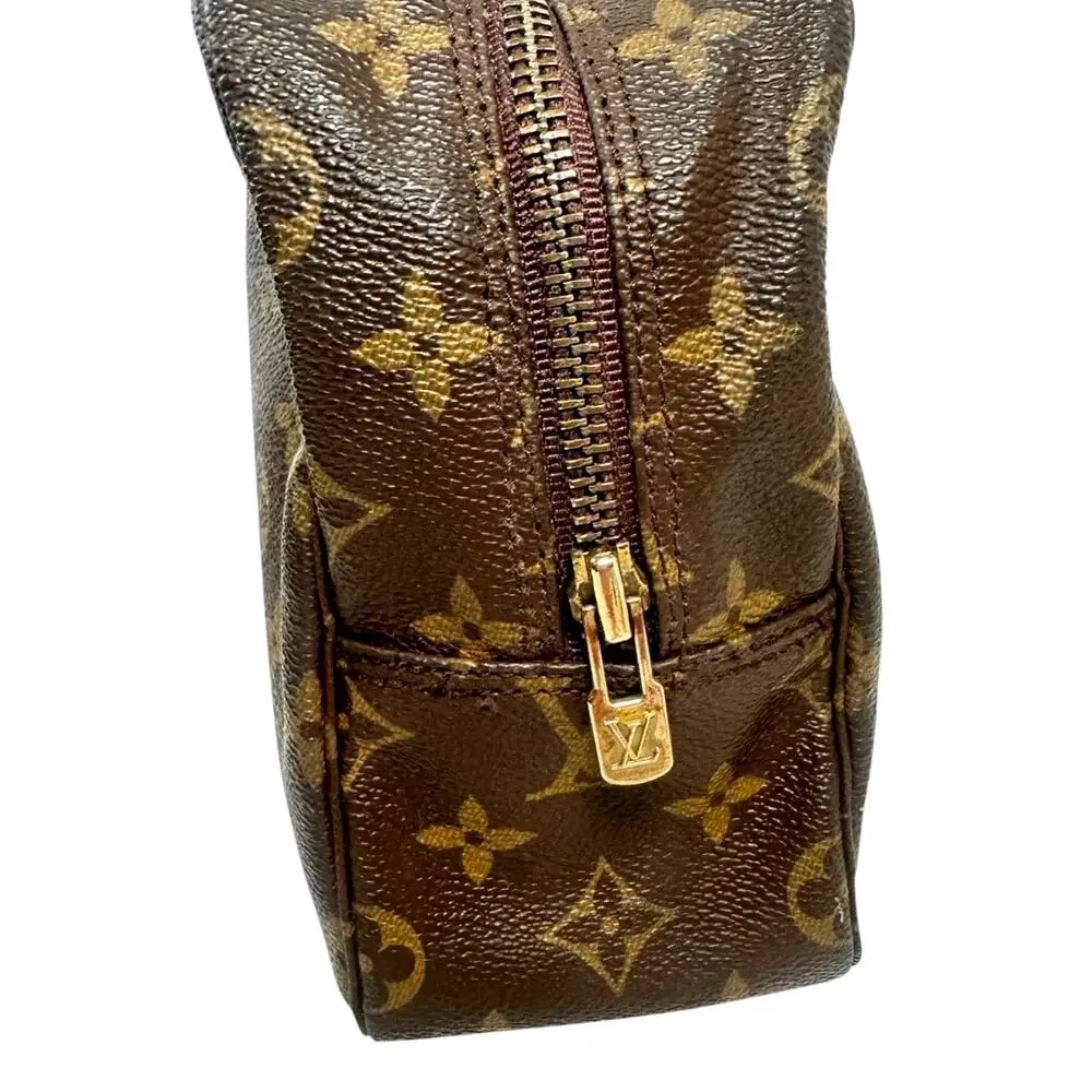 Louis Vuitton Trousse 28 Vintage Monogram Toiletry Cosmetic Pouch